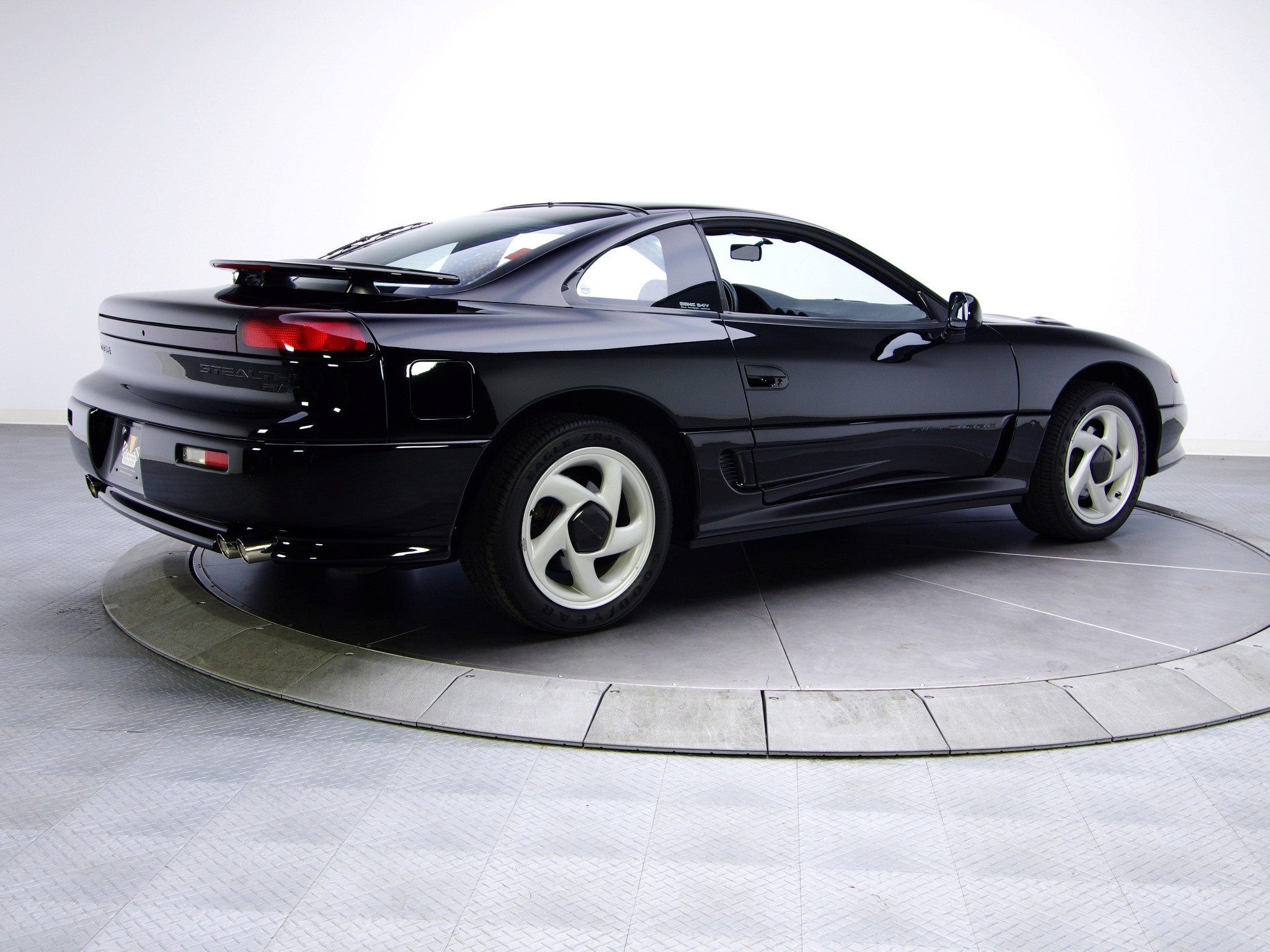 Dodge Stealth 3.0 V6 24V (Automático)